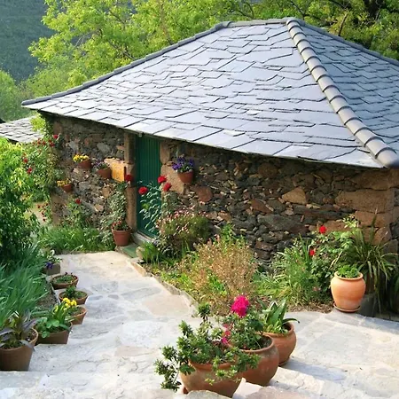 Semesterbostad Charming House Terrace Amarante